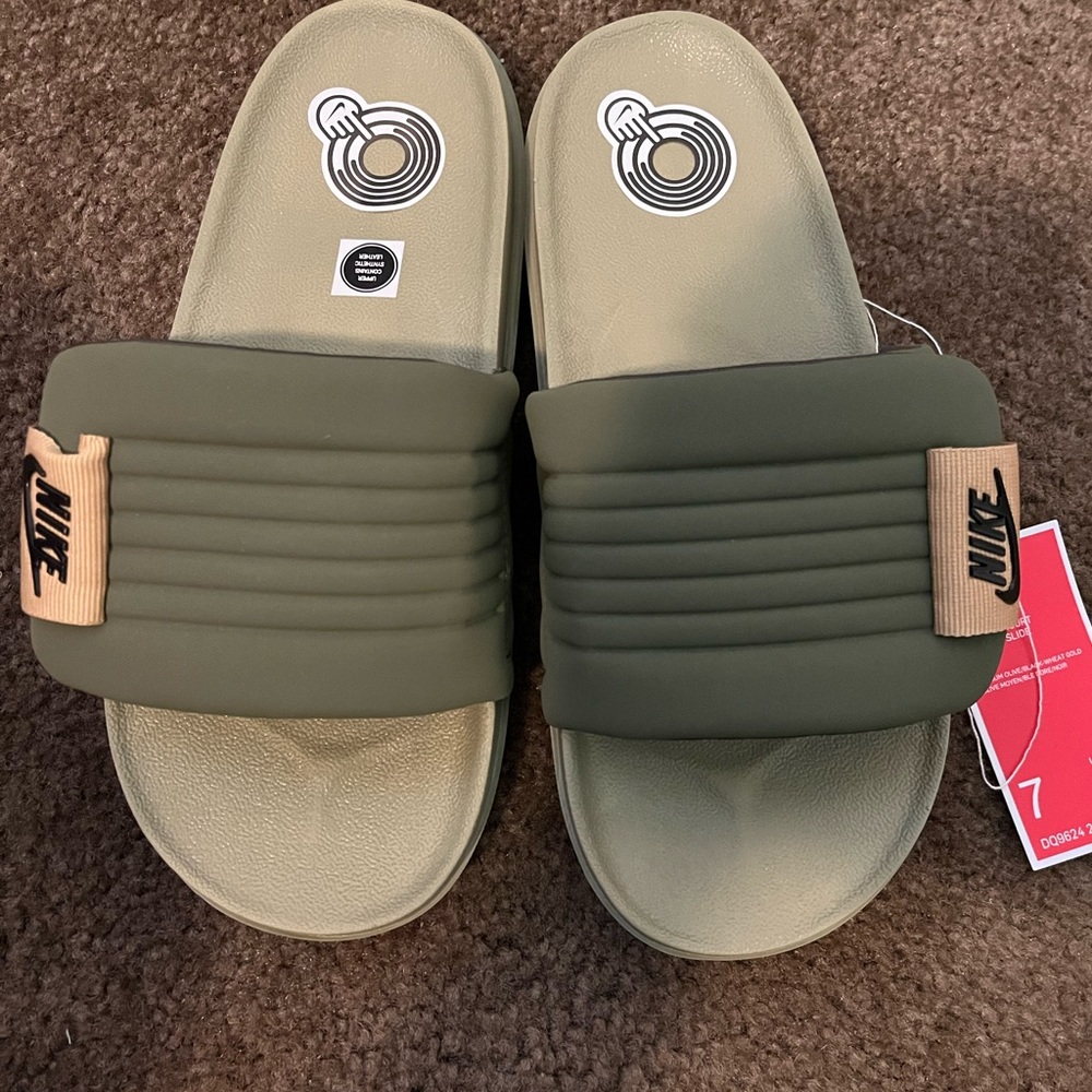 Nike slides